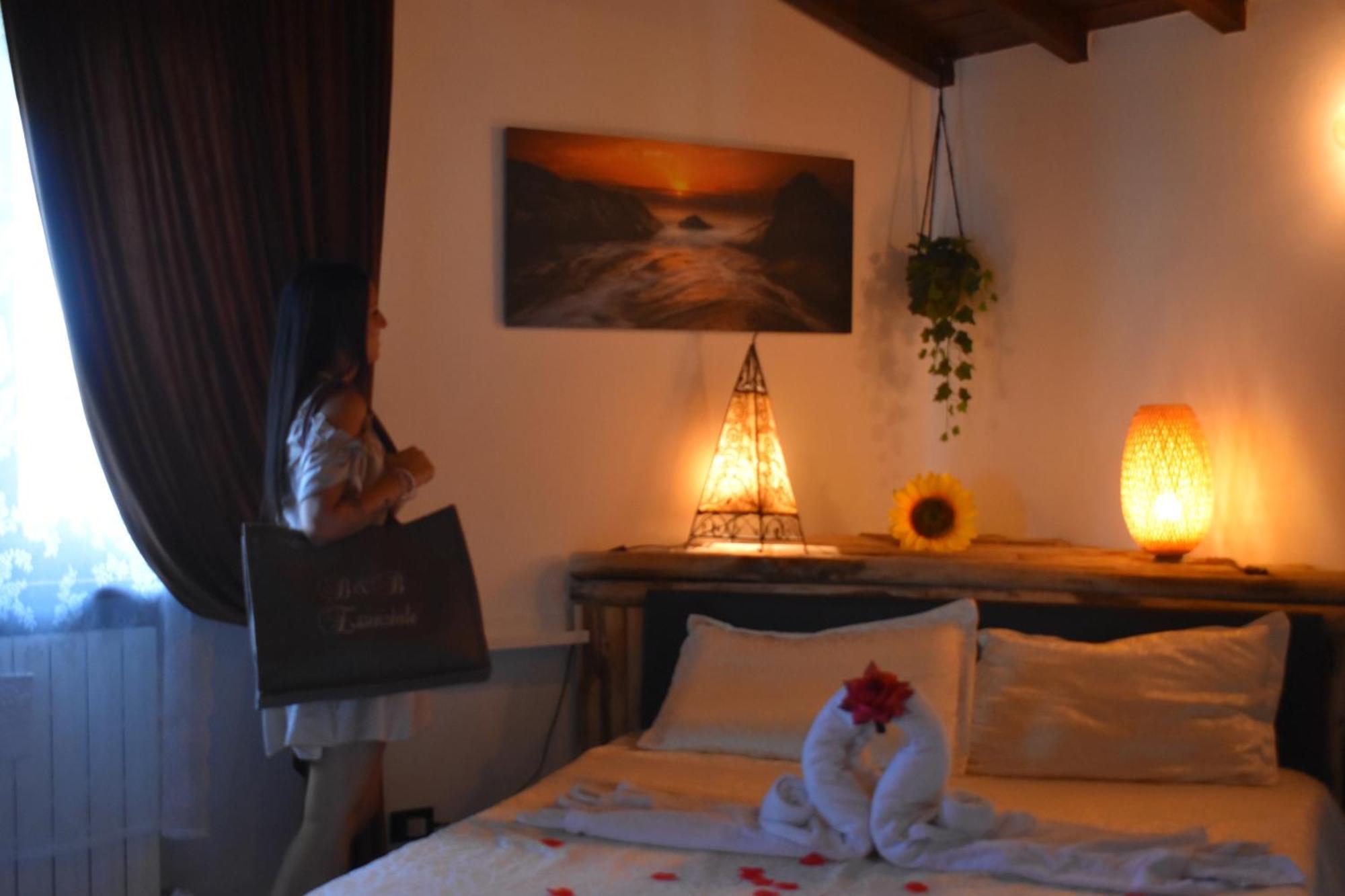 Bed and Breakfast Essenziale Castell'Anselmo Екстер'єр фото