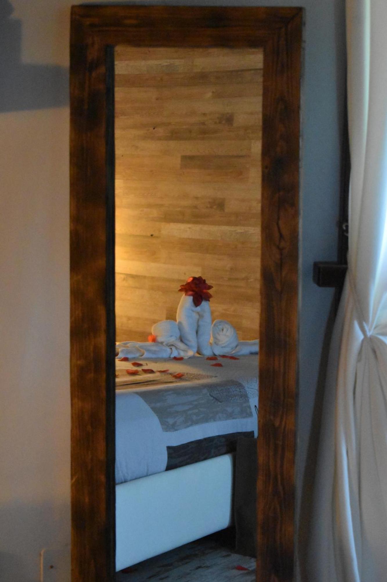 Bed and Breakfast Essenziale Castell'Anselmo Екстер'єр фото