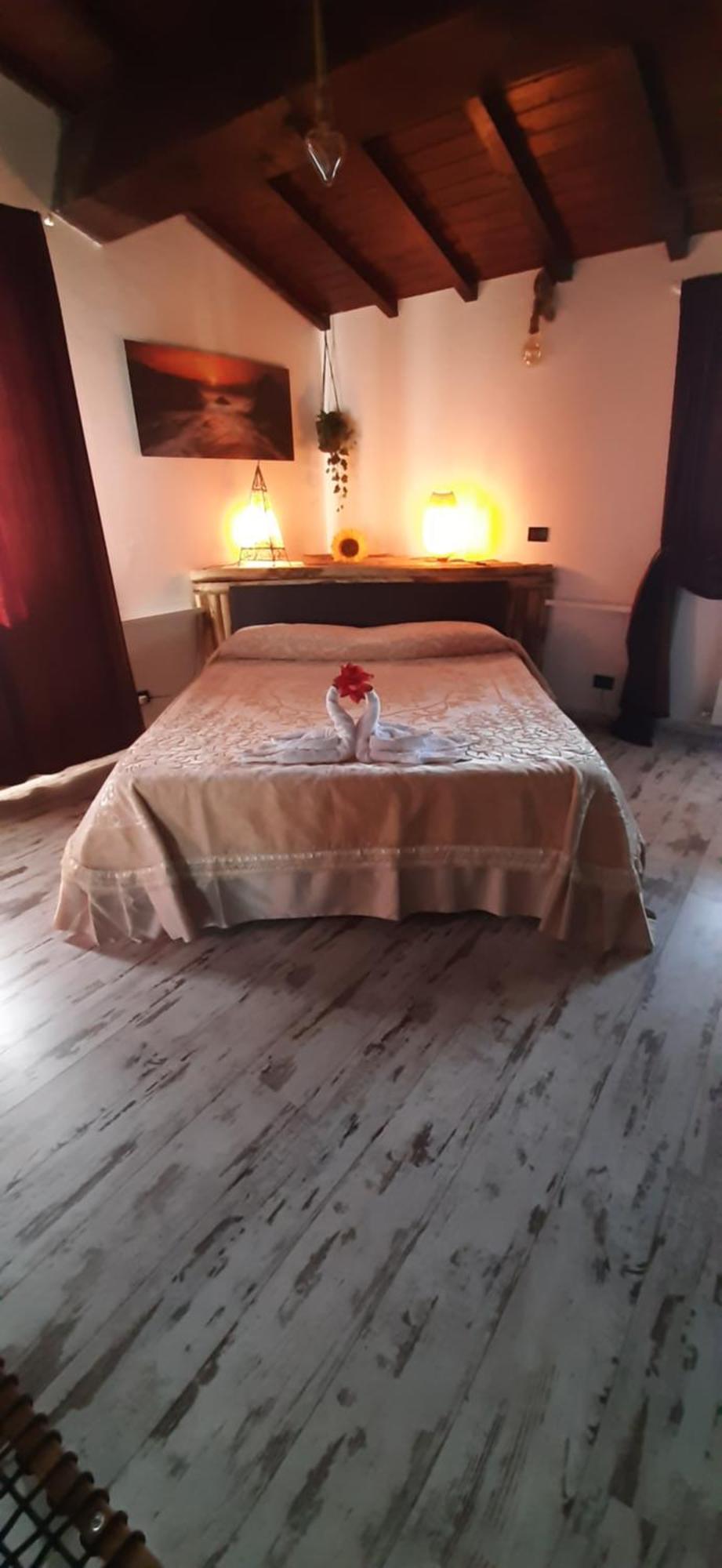 Bed and Breakfast Essenziale Castell'Anselmo Екстер'єр фото